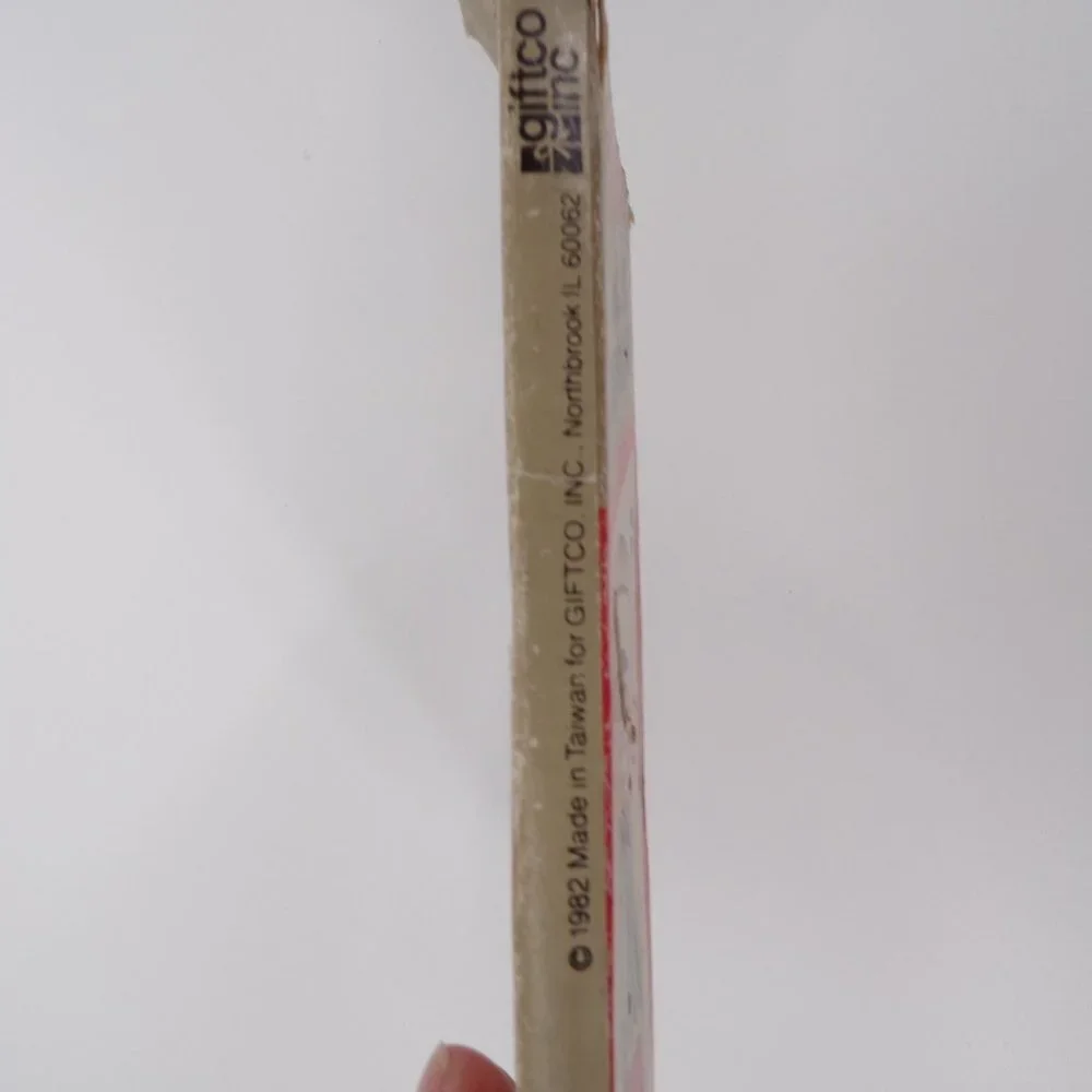 Vintage Giftco Cast Iron Cola Bottle Opener - 1982 - Picture 5 of 5